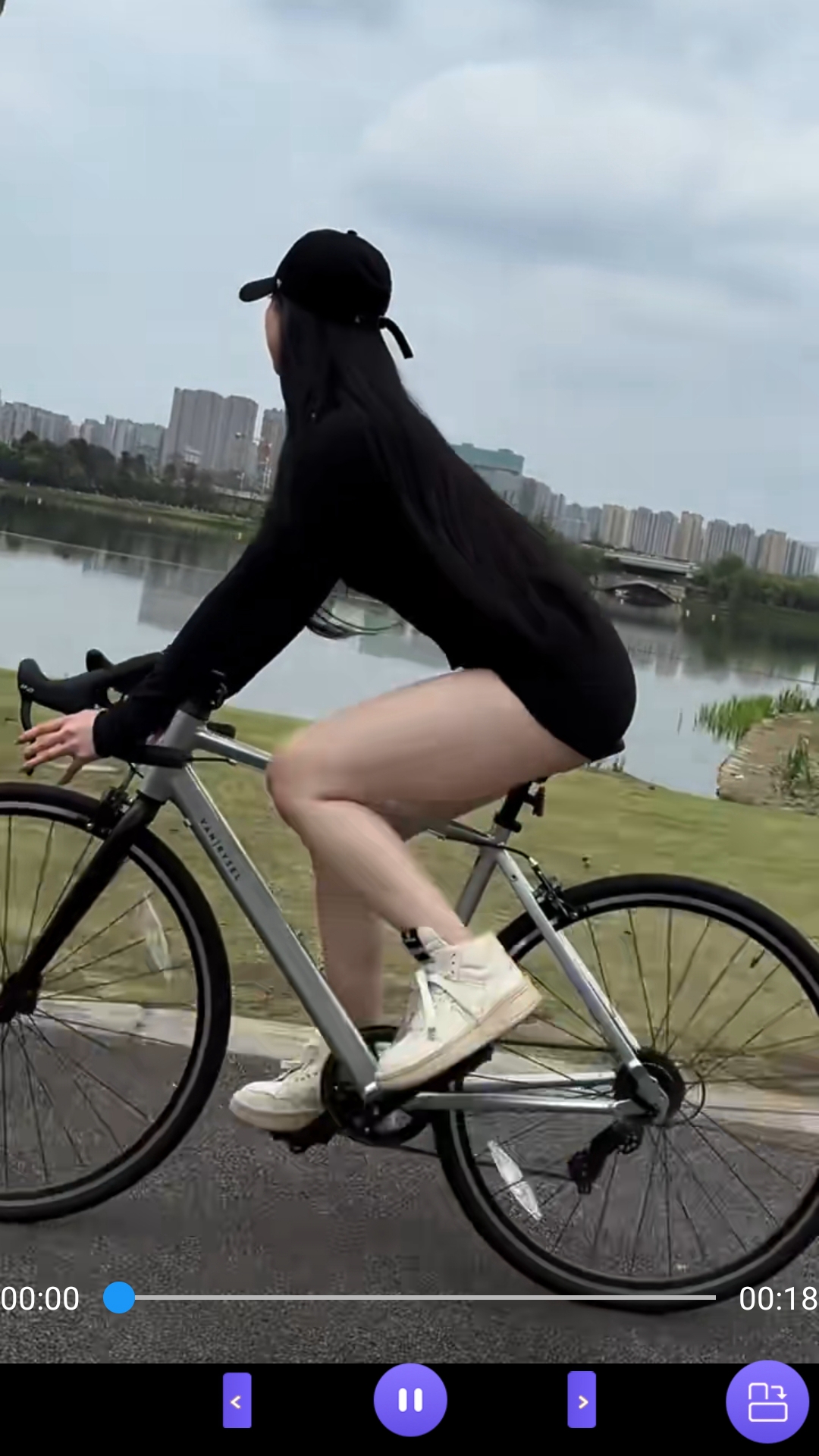 妮妮s 玩物直播回放截图